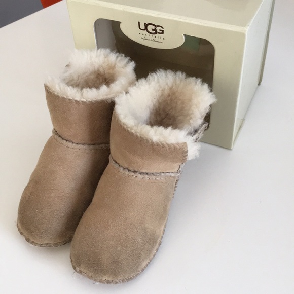 UGG Other - Ugg infants medium with box